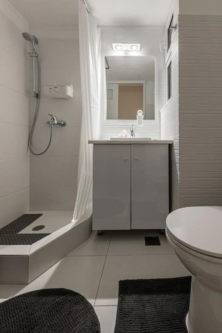 Kerameikos 2 Bedroom Apartment Athens Luaran gambar
