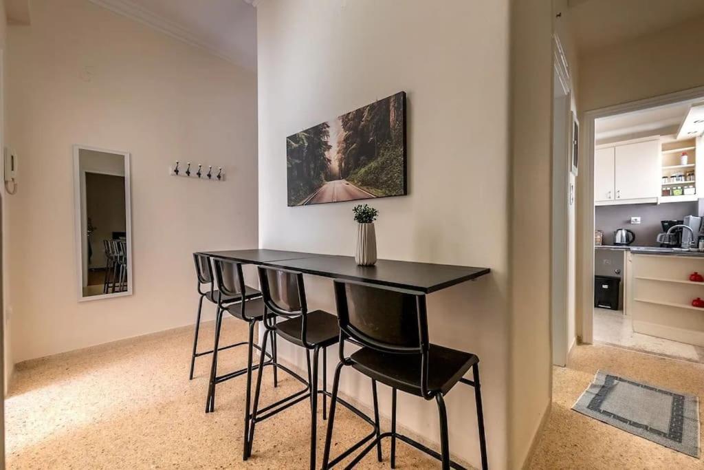 Kerameikos 2 Bedroom Apartment Athens Luaran gambar