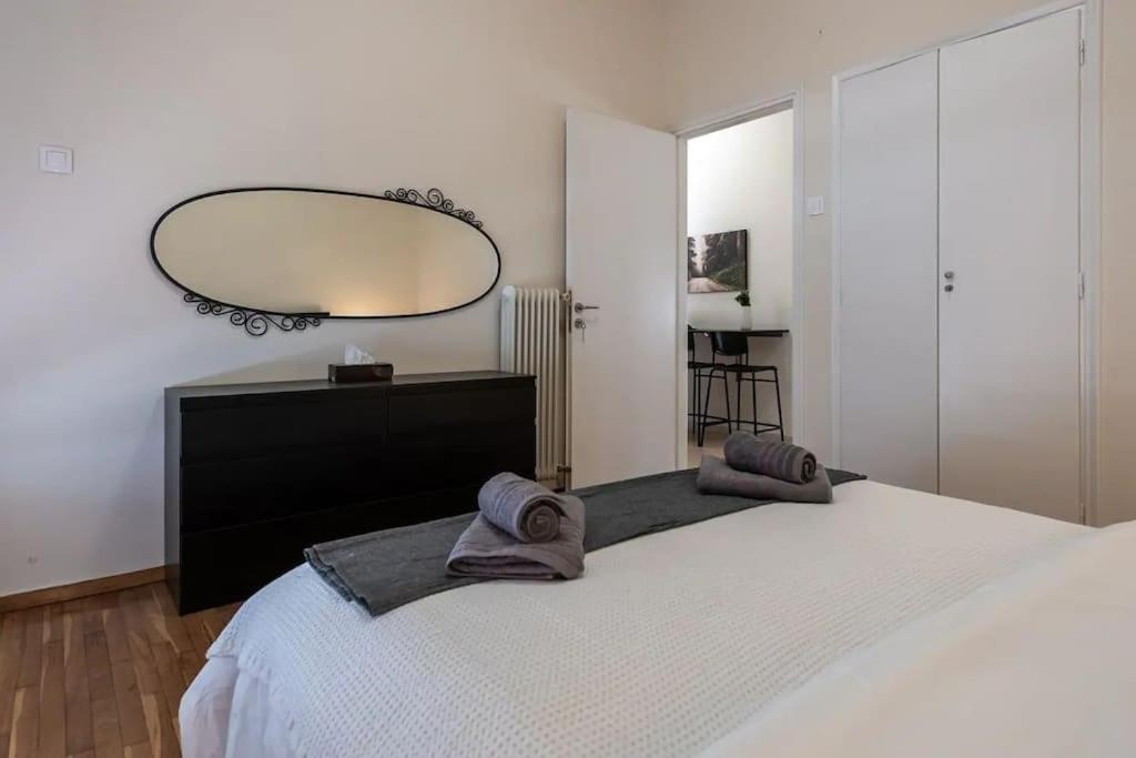 Kerameikos 2 Bedroom Apartment Athens Luaran gambar